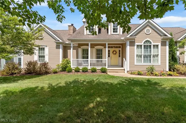 1829 Swanhurst Ne Circle, North Canton, OH 44720