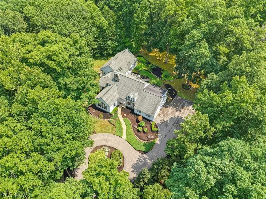 20 Stonecreek Drive, Chagrin Falls, OH 44022 - #3