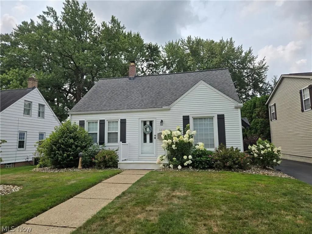 1225 Plymouth Nw Street, Massillon, OH 44646 - #1