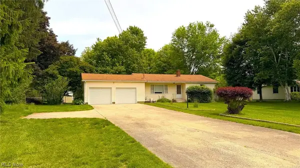 1185 Greensburg Road, Uniontown, OH 44685