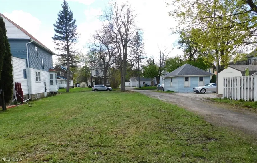 1601 E 47th Street, Ashtabula, OH 44004 - #2