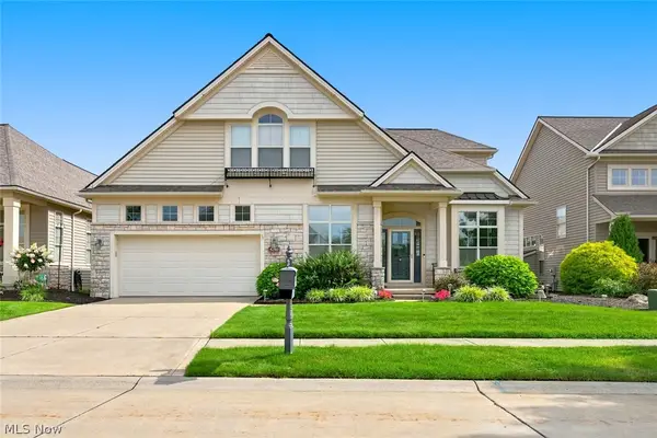 4240 Saint Annes Court, Avon, OH 44011