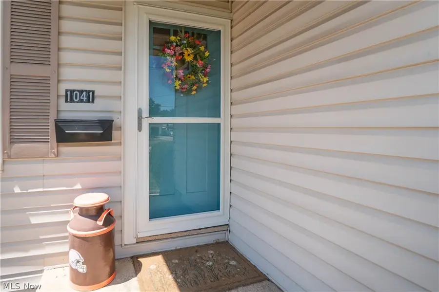 1041 Orchard Ne Avenue, North Canton, OH 44720 - #2