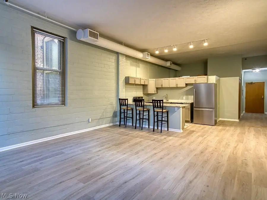 408 W Saint Clair Avenue #223, Cleveland, OH 44113 - #2