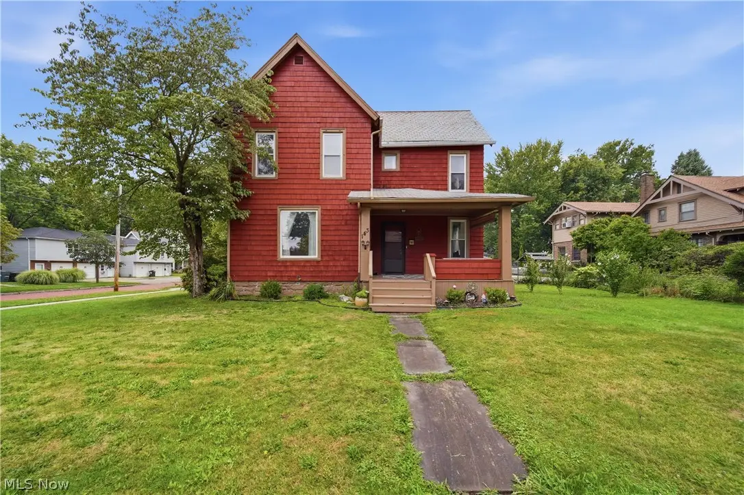 143 E Highland Avenue, Ravenna, OH 44266 - #1