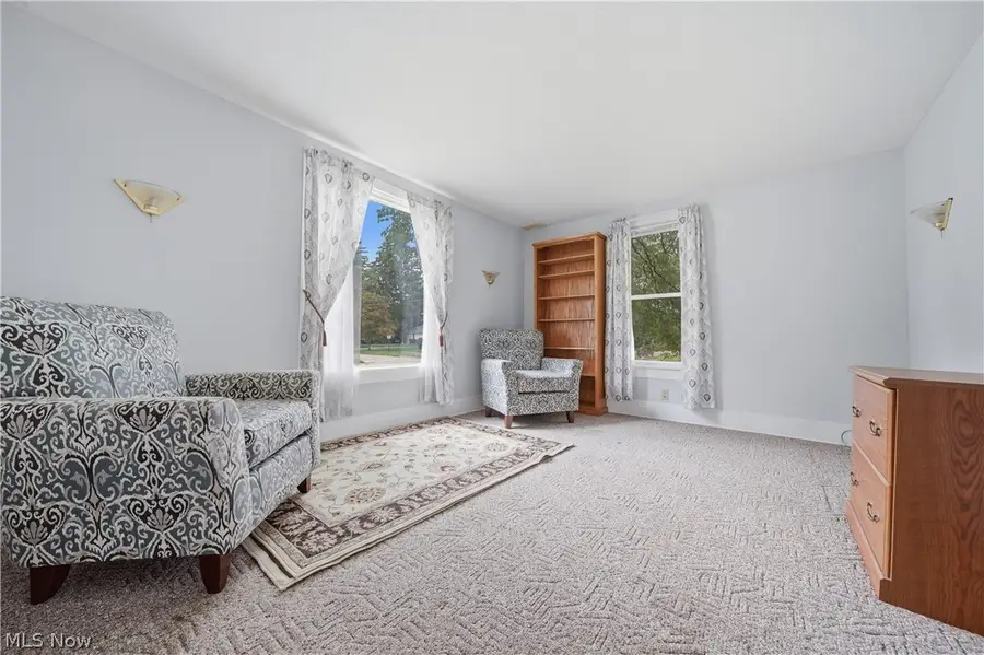 143 E Highland Avenue, Ravenna, OH 44266 - #2