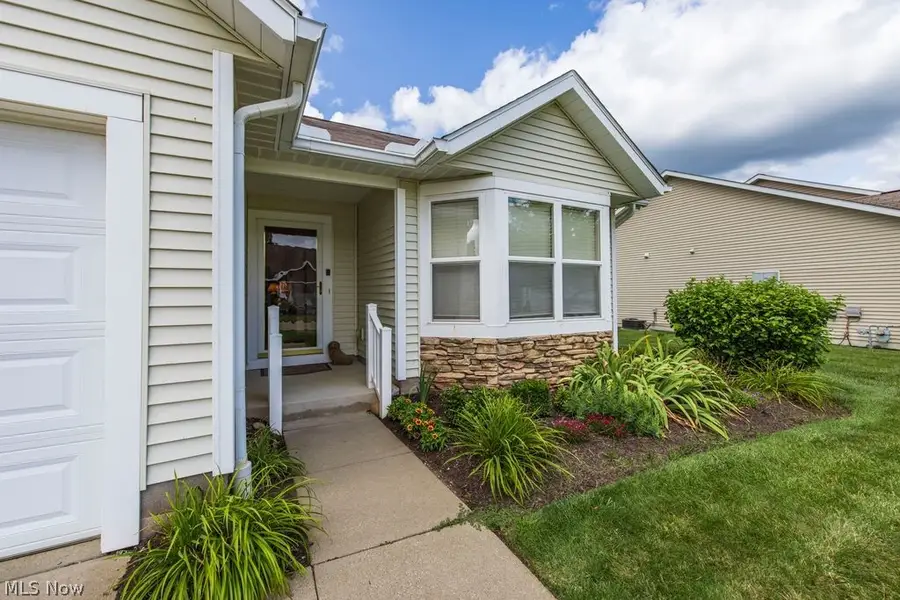3069 Somerset Drive, Lakemore, OH 44312 - #3