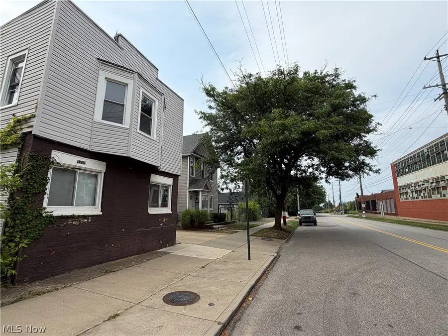 1258 W 65th Street, Cleveland, OH 44102 - #3