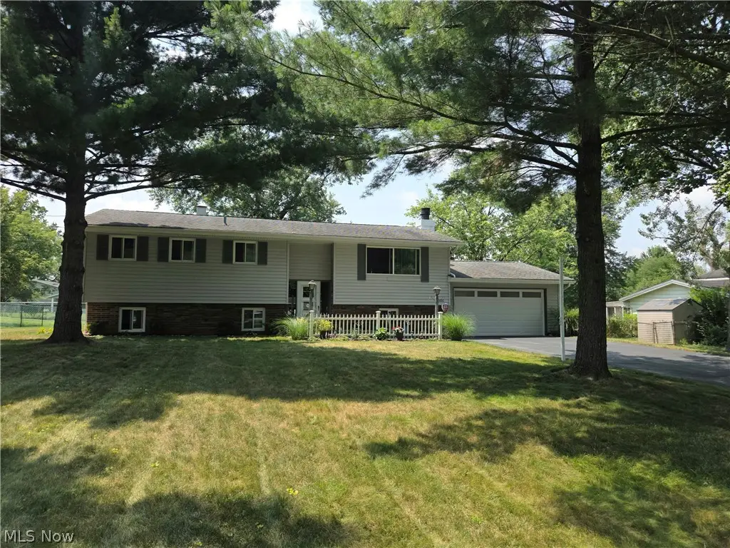 1000 Navajo Trail, Macedonia, OH 44056 - #1