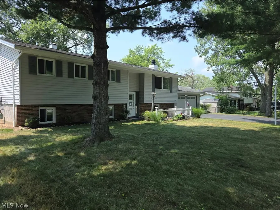 1000 Navajo Trail, Macedonia, OH 44056 - #2