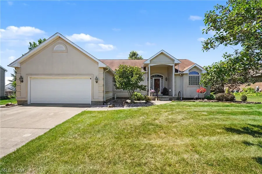 11547 Grand Valley Nw Drive, Uniontown, OH 44685 - #3