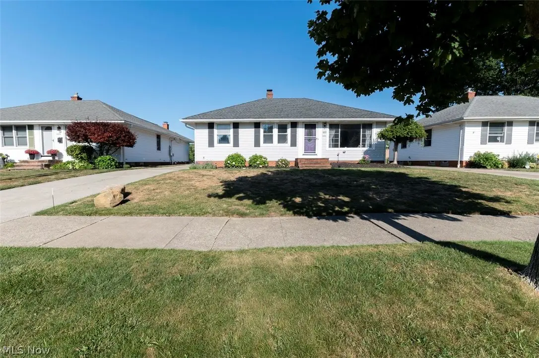 1673 Mayfair Boulevard, Mayfield Heights, OH 44124 - #1
