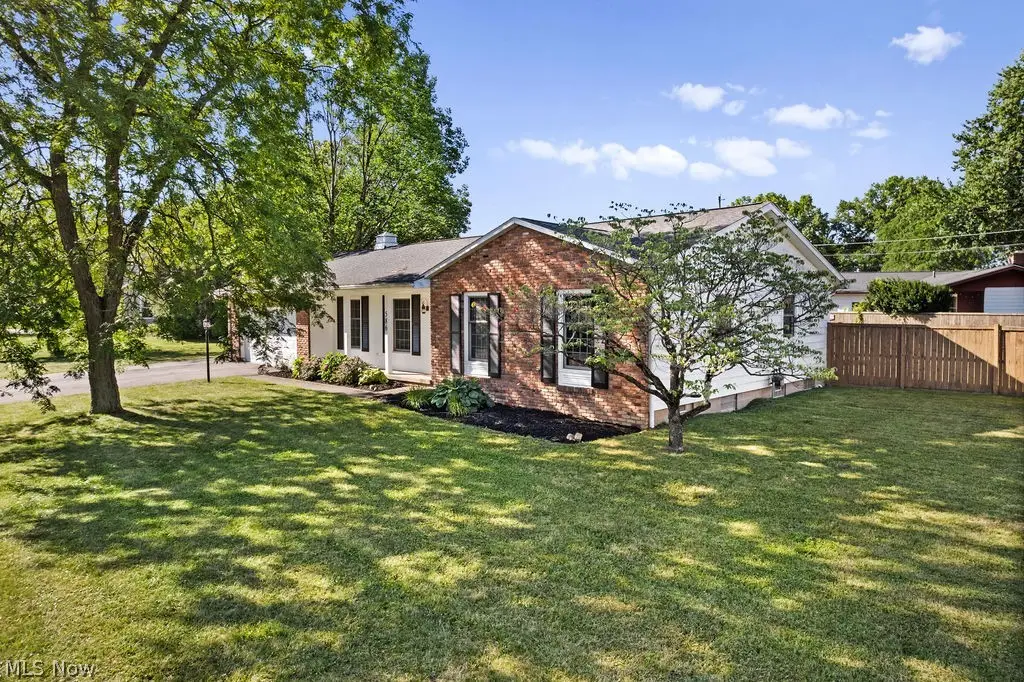586 Brookpark Drive, Cuyahoga Falls, OH 44223 - #1