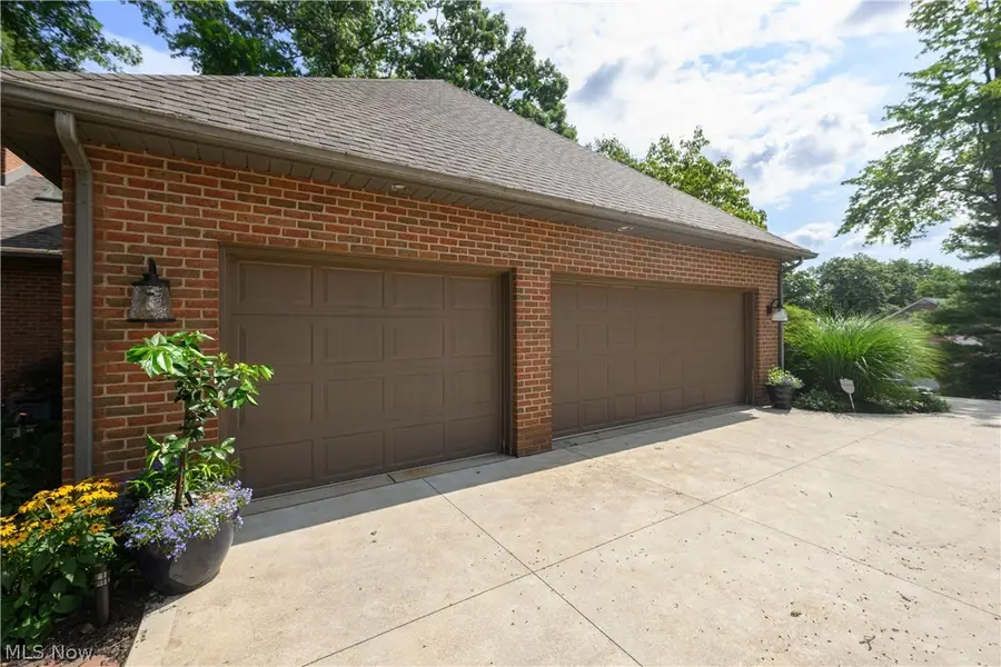 4063 Dunoon Nw Circle, Canton, OH 44718 - #2