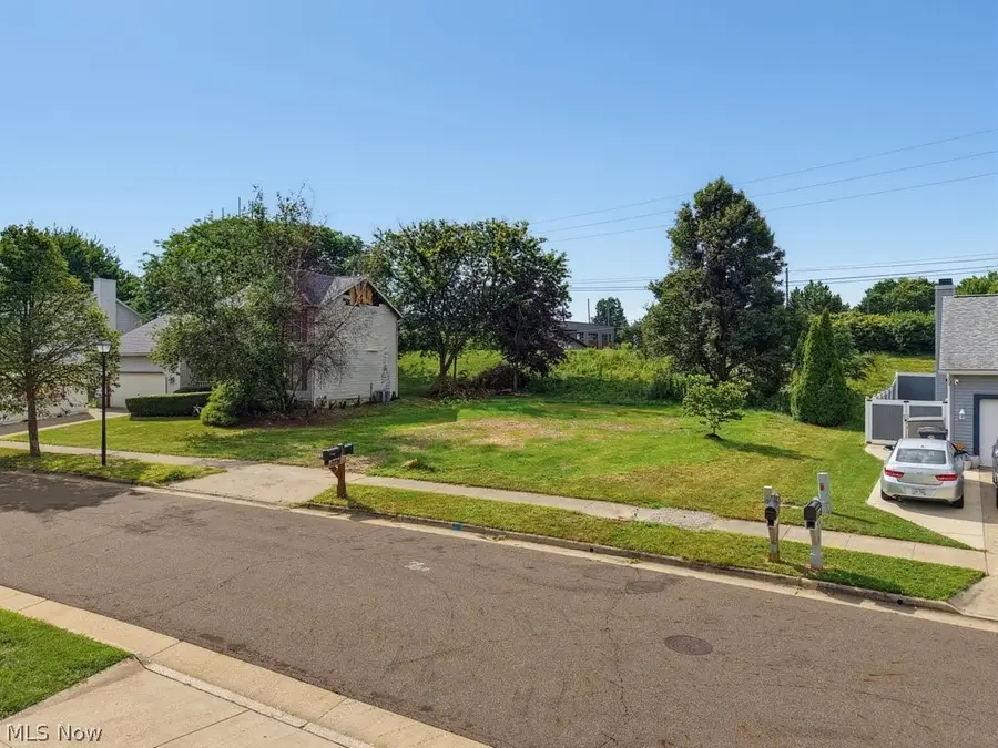 2238 Canterbury Circle, Akron, OH 44319 - #3