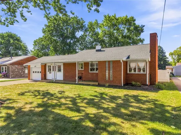 820 Harmon Sw Street, North Canton, OH 44720