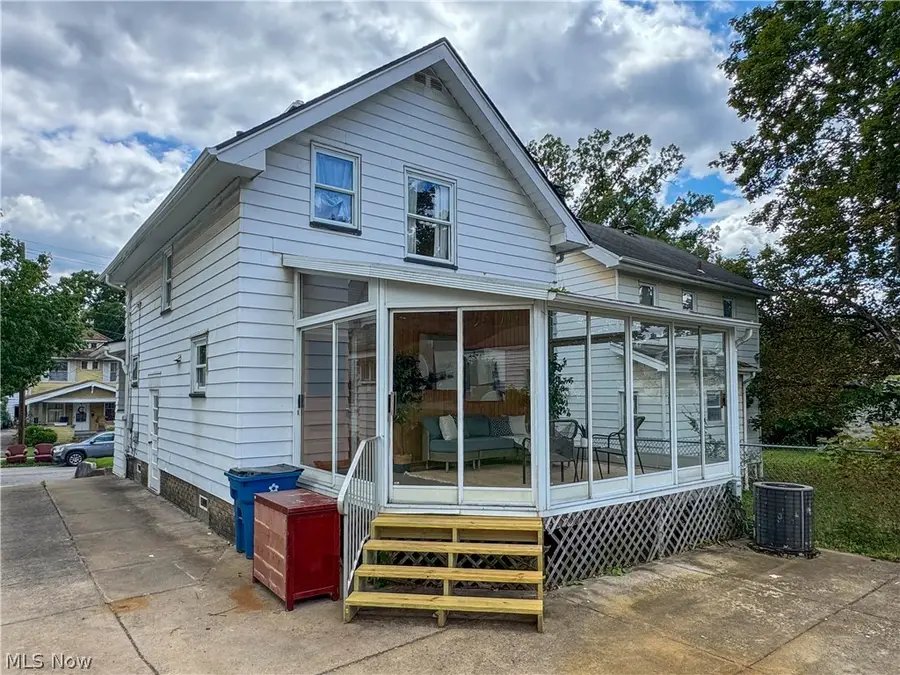 418 E Prospect Street, Girard, OH 44420 - #2