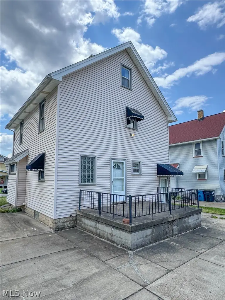70 Morris Avenue, Girard, OH 44420 - #3