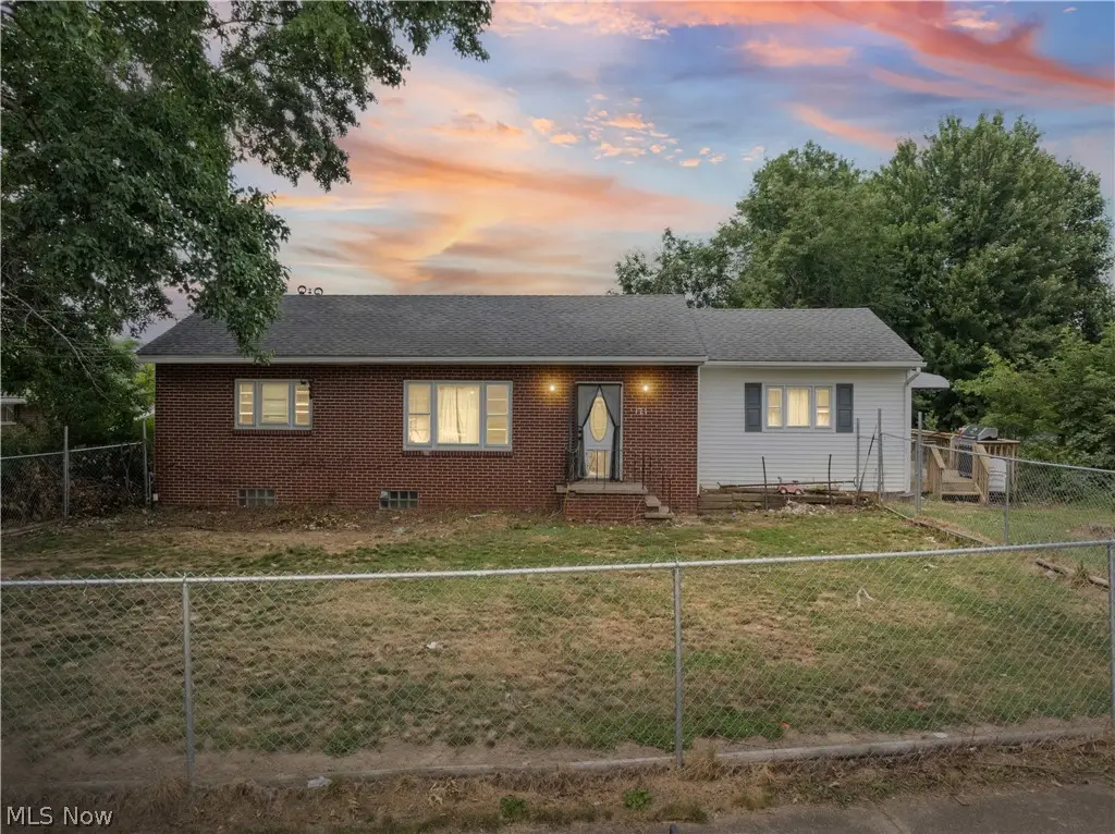 121 E Ralston Avenue, Akron, OH 44301 - #1