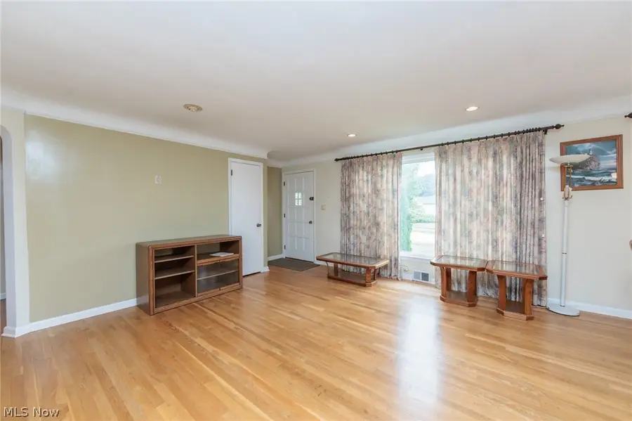 11601 Glamer Drive, Parma, OH 44130 - #3