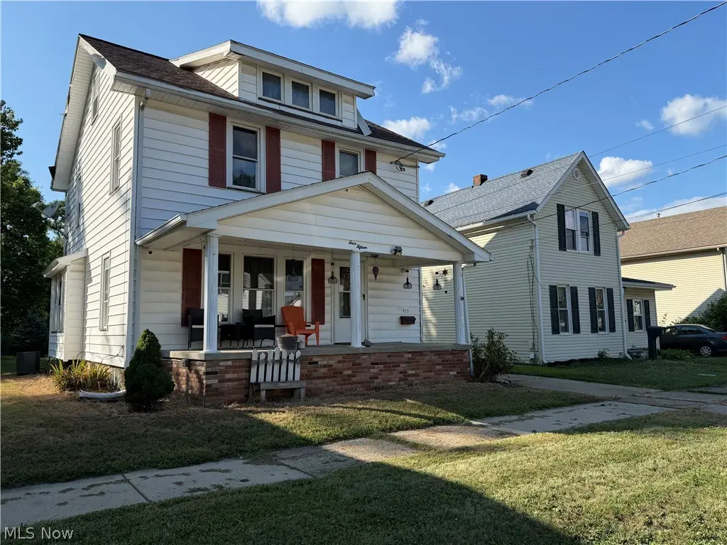 415 W 8th Street, Dover, OH 44622 - #1