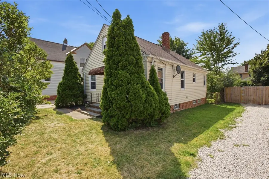 2915 Tampa Avenue, Cleveland, OH 44109 - #2