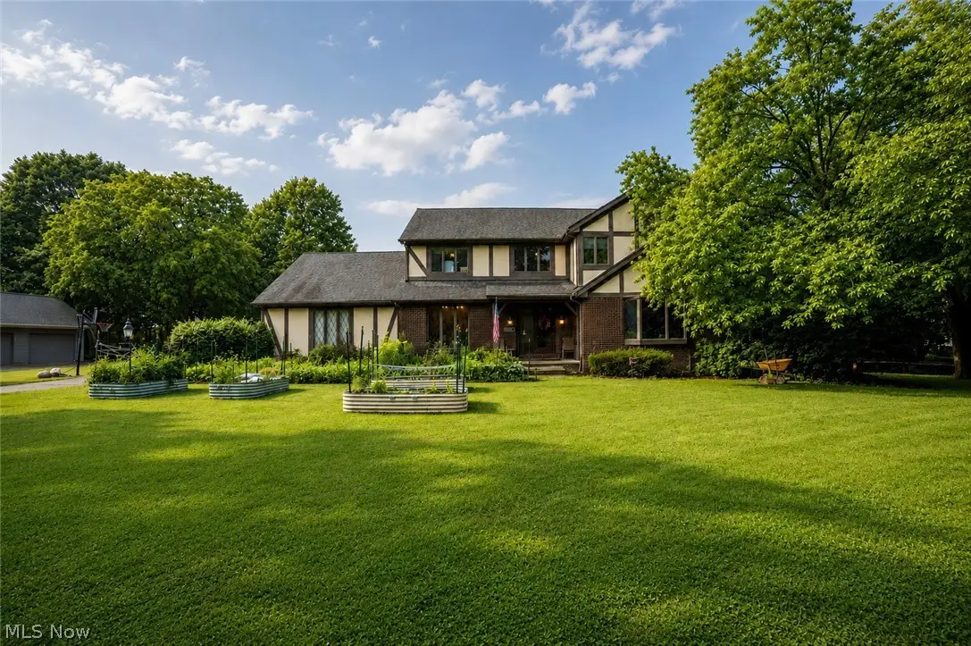 2458 Cedarwood Road, Pepper Pike, OH 44124 - #1
