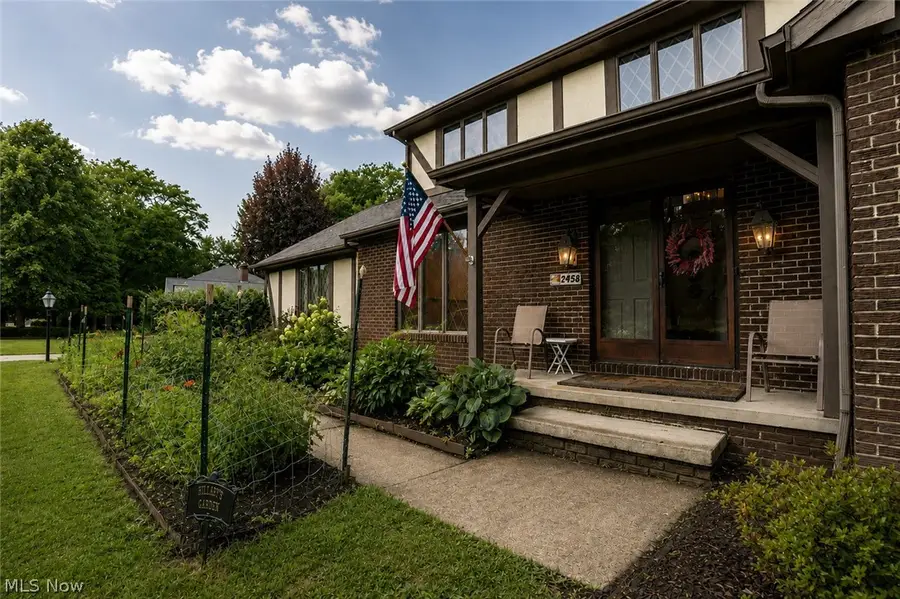 2458 Cedarwood Road, Pepper Pike, OH 44124 - #3