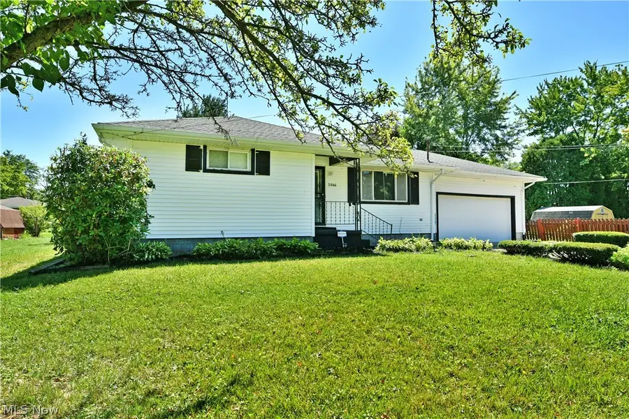 3046 Lynwood Nw Drive, Warren, OH 44485 - #2