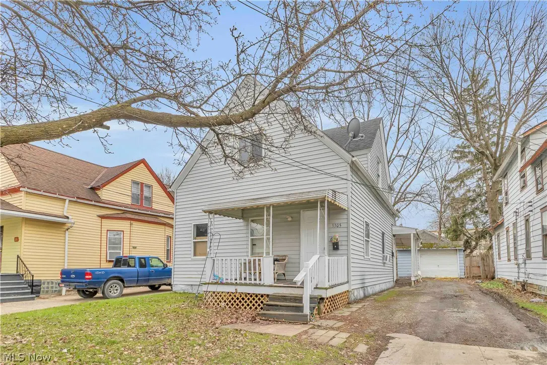 3305 Roanoke Avenue, Cleveland, OH 44109 - #1
