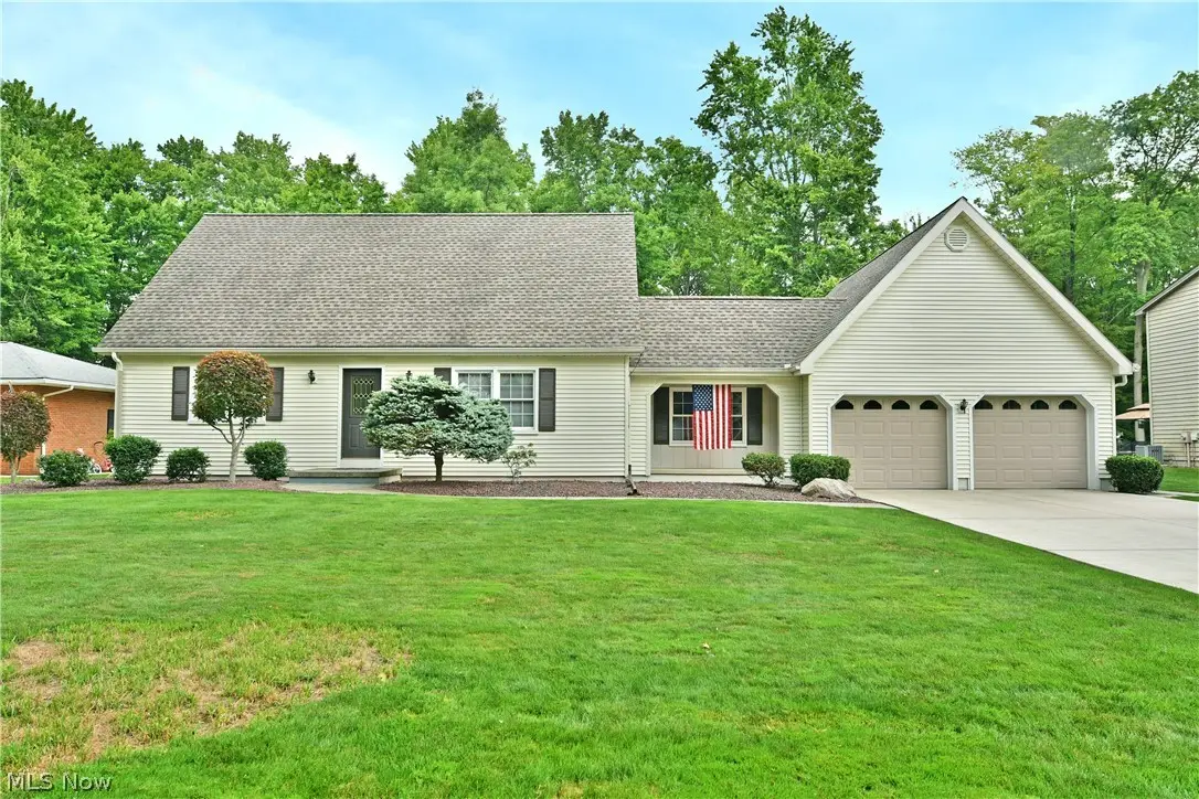 224 Old Oak Drive, Cortland, OH 44410 - #1