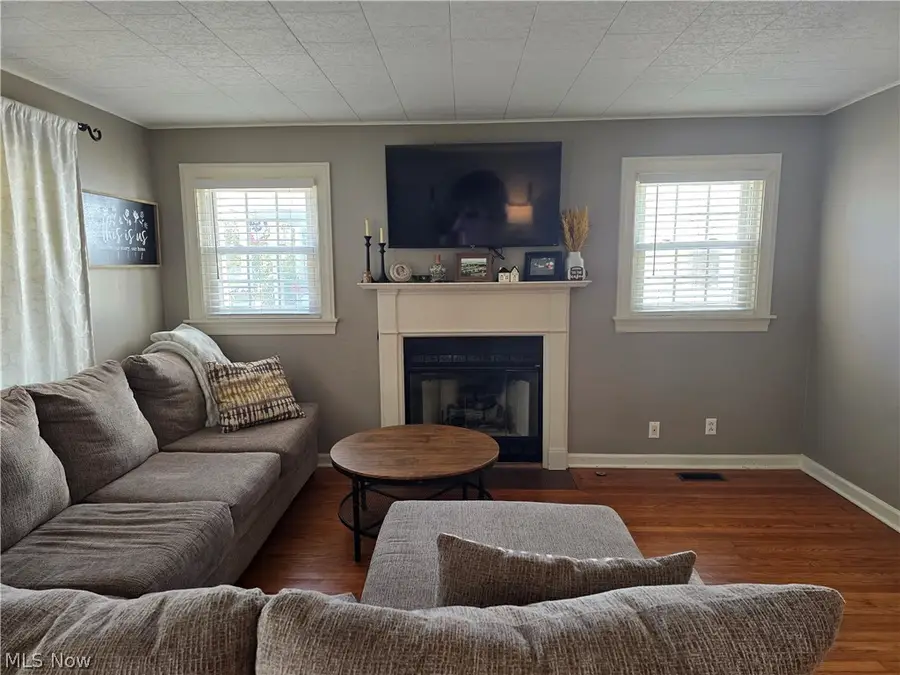 421 Williams Avenue, Williamstown, WV 26187 - #3