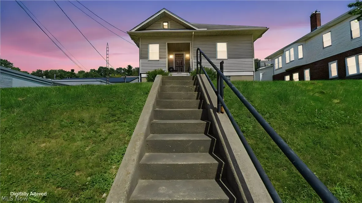 2005 E Wheeling Avenue, Cambridge, OH 43725 - #1