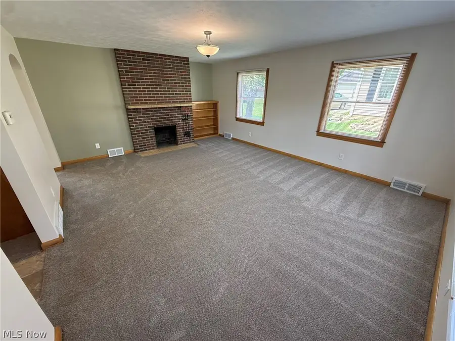 928 S Broadway Street, New Philadelphia, OH 44663 - #3