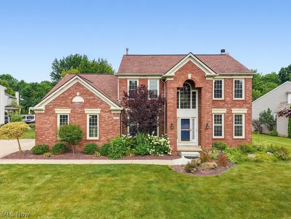 533 Continental Drive, Sagamore Hills, OH 44067