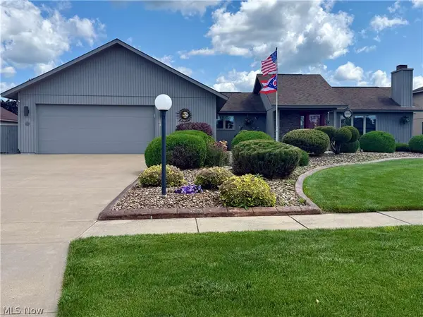 33065 Cobblestone Circle, North Ridgeville, OH 44039