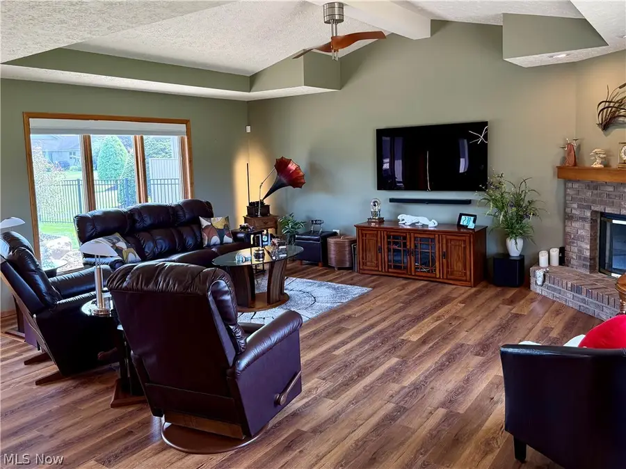 33065 Cobblestone Circle, North Ridgeville, OH 44039 - #3