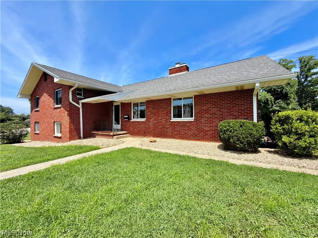 961 Lakeview Drive, Parkersburg, WV 26104 - #1