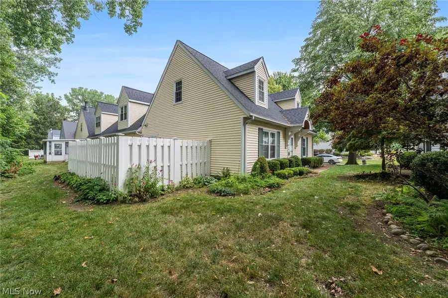 6724 Connecticut Colony Circle, Mentor, OH 44060 - #2