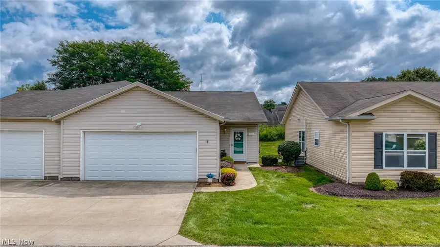 2469 Waterford Pointe Drive, Kent, OH 44240 - #2