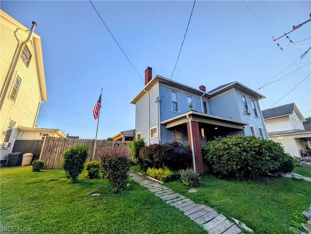 306 10th Street, Wellsville, OH 43968 - #1