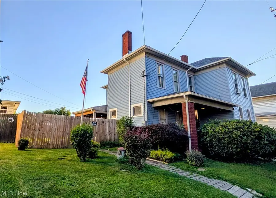 306 10th Street, Wellsville, OH 43968 - #3