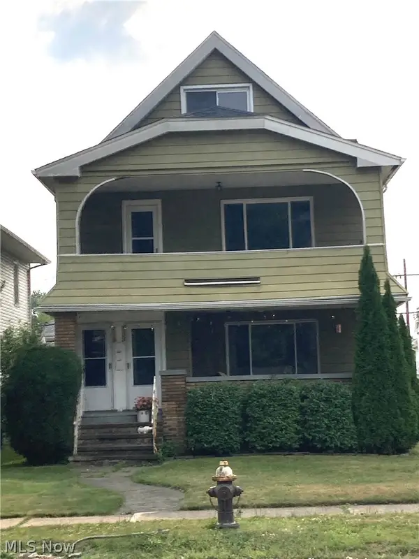 2110 Bunts Road, Lakewood, OH 44107
