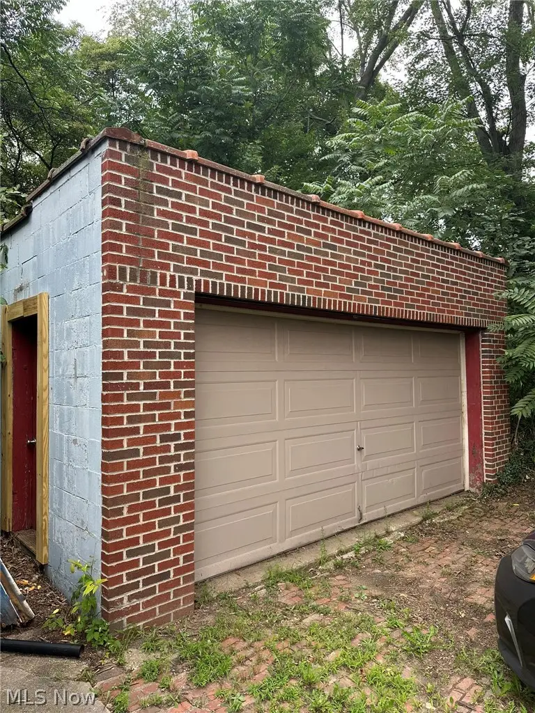 875 Mckinley Avenue, Akron, OH 44306 - #3