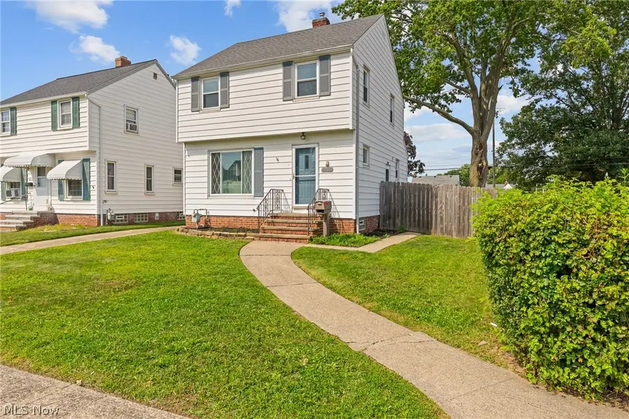 4402 Pershing Avenue, Parma, OH 44134 - #2