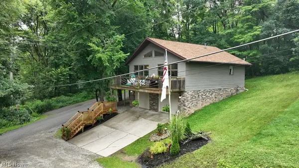 2319 Camille Sw Road, Sherrodsville, OH 44675