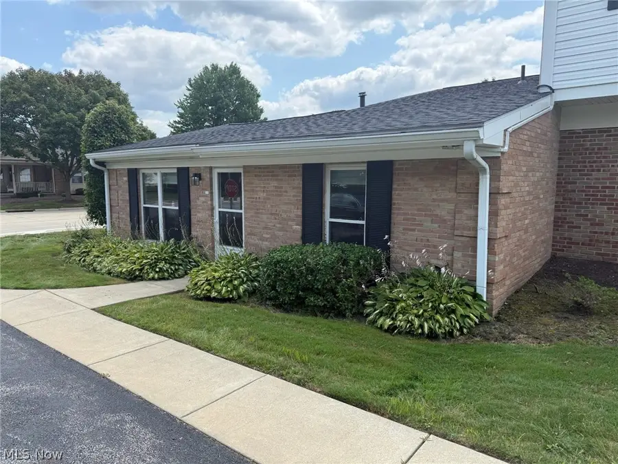 2143 Greenway Drive, Uniontown, OH 44685 - #2
