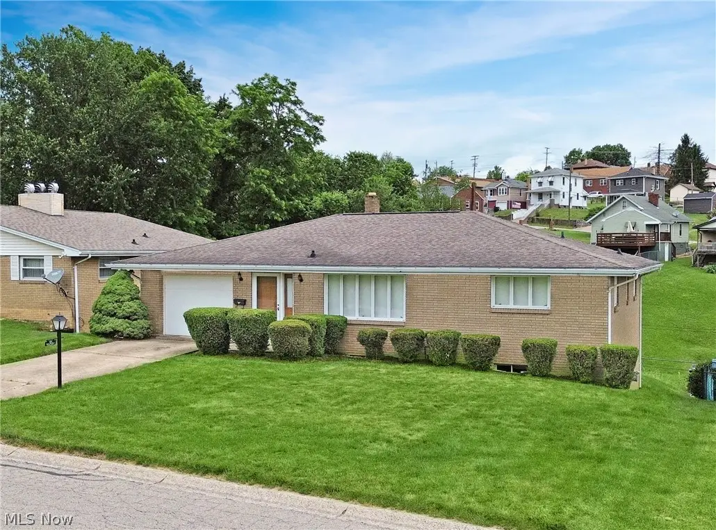 401 Linduff Avenue, Steubenville, OH 43952 - #1