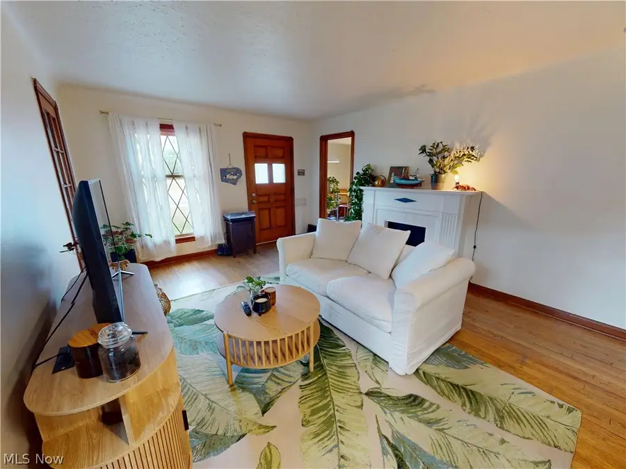 17914 Valleyview Avenue, Cleveland, OH 44135 - #2