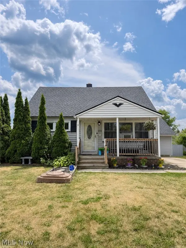 15400 Walvern Boulevard, Maple Heights, OH 44137